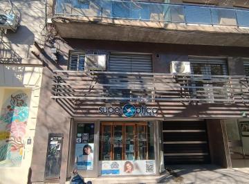 Local comercial · 90m² · Local Al Frente. Centro. Vidriado. Deposito