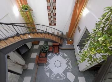 Casa · 229m² · 7 Ambientes · 1 Cochera · Casa con Pileta 7 Ambientes; 250 m² en Florida a m de Av Maipu