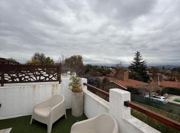 Casa · 73m² · 2 Dormitorios · 1 Cochera · Venta Duplex con Terraza Propia en Complejo B Sta Rita Carlos Paz