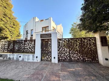 Casa · 73m² · 2 Dormitorios · 1 Cochera · Venta Duplex con Terraza Propia en Complejo B Sta Rita Carlos Paz