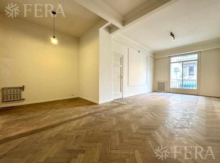 Venta Semipiso 3 Ambientes con Balcón en Palermo