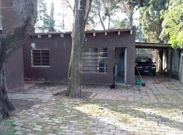 Casa · 65m² · 3 Ambientes · 1 Cochera · Casa en Venta - 2 Dorm. 1 Baño - Cocheras - 502 m² - City Bell, La Plata