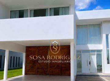 Casa · 342m² · 4 Ambientes · 14 Cocheras · Casa en Rumenco