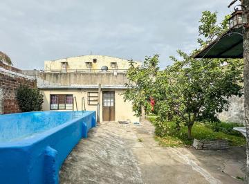 Casa · 329m² · 7 Ambientes · Casa 4 Dorm. Venta - Beccar
