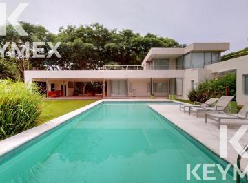 Casa · 270m² · 5 Ambientes · 4 Cocheras · Venta Casa Campos de Roca 3 Dorm.
