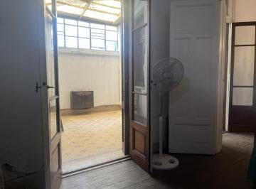 Departamento · 80m² · 4 Ambientes · Departamento Ideal Para Flipping en Hermoso Edificio Antiguo de Categoria
