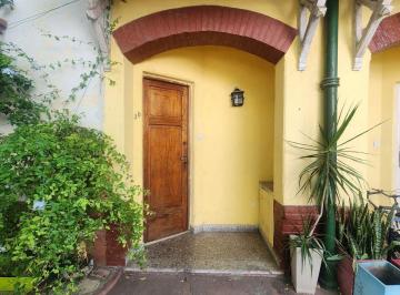 Casa · 109m² · 5 Ambientes · Casa en Venta en Barrio Monseñor Espinosa, Barracas, 3 Dorm. y Patio