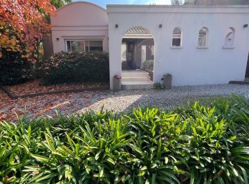 Casa · 300m² · 4 Ambientes · 2 Cocheras · Venta Casa 3 Dorm. - Segundas Colinas - Villa Rosa - Pilar