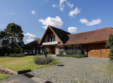 Casa · 344m² · 5 Dormitorios · Casa en Venta en Tortugas C. C. - Lote de 1440 m²