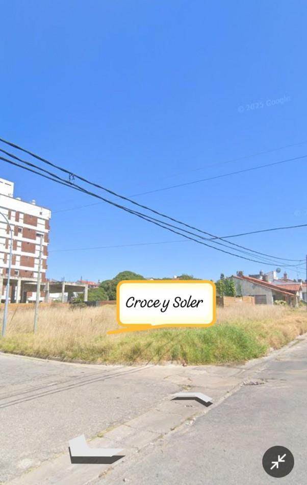 Lote 740 m² con vistas al mar en Punta Mogotes, apto 9 pisos