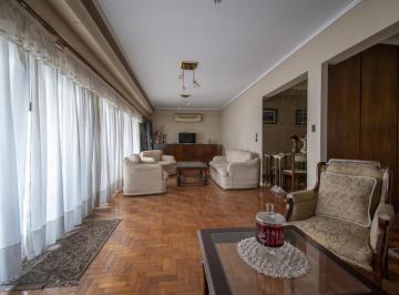 Departamento · 143m² · 5 Ambientes · 1 Cochera · Venta Semipiso Departamento 5 Ambientes con Cochera Fija y Baulera - Apto Credito y Permuta