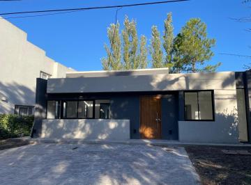 Casa · 70m² · 3 Ambientes · Casa en Alquiler Zona El Casco Zàrate