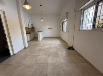 PH · 50m² · 3 Ambientes · PH 3 Ambientes en Alquiler