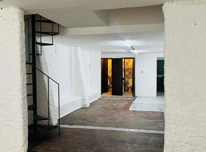 Local comercial · 150m² · 2 Ambientes