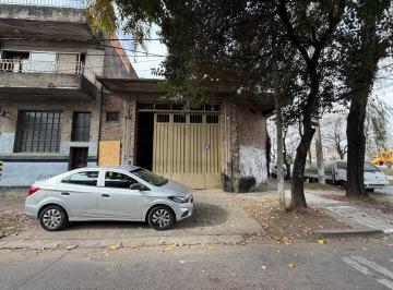 Bodega-Galpón · 170m² · Galpon en Alquiler Caseros