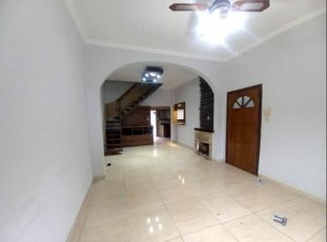 Casa · 140m² · 4 Ambientes · 1 Cochera · Venta Casa 3 Dorm. Cochera