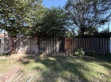 Terreno · 200m² · Venta de Lote de 200 m² Ubicado Sobre Belisario Roldán Al 200, General Rodríguez.