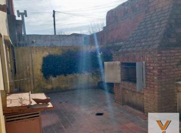 Casa · 211m² · 5 Ambientes · Casa en Venta - 3 Dorm. - Locales - Mar del Plata