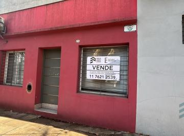 Oficina comercial · 365m² · 4 Cocheras · Propiedad Comercial/operativa en Morón — Ideal Para Empresas, Emprendedores E Inversores Que Necesit