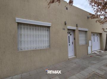 Casa · 94m² · 3 Ambientes · 1 Cochera · Venta Casa Impecable en Florida 68