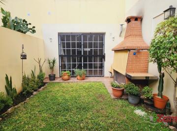 PH · 135m² · 4 Ambientes · 1 Cochera · PH en Venta, 4 Ambientes, Cochera, Villa Lugano