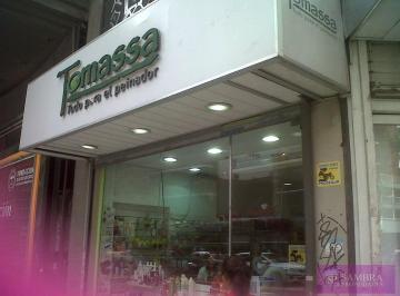 Local comercial · 144m² · 2 Ambientes · Local en Alquiler Sobre Av Santa Fe 2100 Entre Uriburu y Junín. Bajas Expensas!