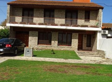 Casa de 6 ambientes, La Plata · Casa de Categoría en Venta Zona City Bell