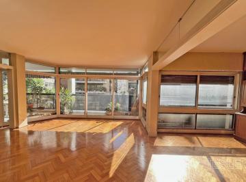 Departamento · 190m² · 4 Ambientes · 1 Cochera · Piso 3 Dorm. 1 en Suite 2 Baños Completos Toilette Escritorio Dependencia Cochera Fija
