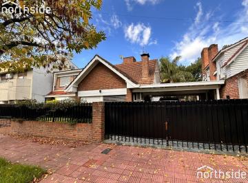 Casa · 180m² · 5 Ambientes · 2 Cocheras · Casa en Alquiler en Martinez Libertador a Rio