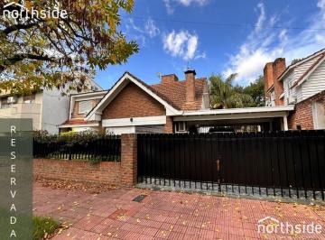Casa · 180m² · 5 Ambientes · 2 Cocheras · Casa en Alquiler en Martinez Libertador a Rio