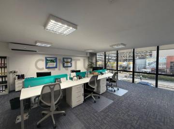 Oficina comercial · 265m² · 4 Cocheras · Alquiler Oficina Punta Carretas | 260 m | 3 Baños | 4 Cocheras