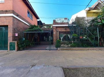 Casa · 200m² · 4 Ambientes · 1 Cochera · Venta Casa Multifamiliar Parque Pileta Hurlingham