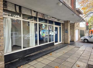 Local comercial · 225m² · Local en Alquiler de 225 m² en Rawson y Catamarca
