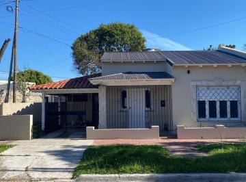 Casa de 4 ambientes, Lomas de Zamora · Casa 4 Ambientes Apta Crédito en Banfield Oeste a Estrenar con Cochera