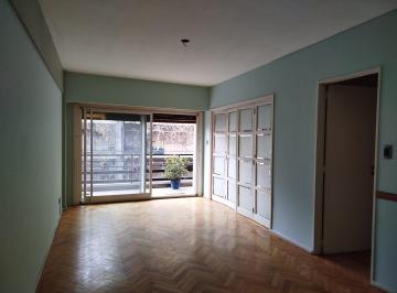 Departamento · 70m² · 4 Ambientes · Departamento en Caballito - Al Frente con Balcon