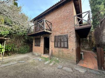 Casa · 300m² · 9 Ambientes · Venta Malvin Ideal Terreno Para Desarrollo 475 m a 50 m del Mar