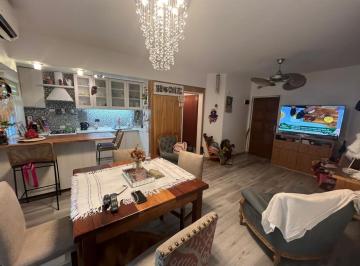 Departamento · 65m² · 3 Ambientes · 1 Cochera · San Martín Centro – 3 Ambientes Reciclado con Espacio Guarda Coche