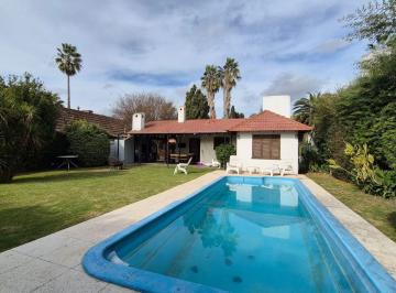 Casa de 3 ambientes, General Rodríguez · Casa en Venta en Country Las Lajas