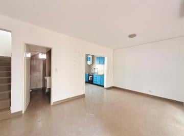 Departamento · 70m² · 3 Ambientes · Departamento de 3 Ambientes con Patio en Lujan Centro