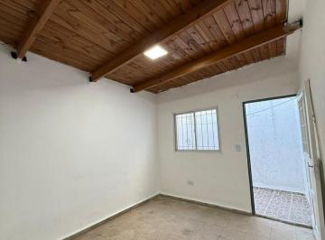 Departamento de 2 ambientes, Córdoba · Alquiler B° Centro America Dpto 1 Hab con Patio