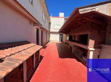 Departamento de 3 ambientes, Costa Azul · Departamento en Primer Piso