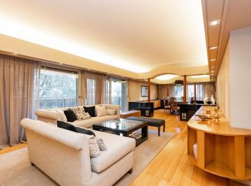 Departamento · 192m² · 5 Ambientes · 1 Cochera · Departamento 5 Amb. Belgrano Zona Embajadas