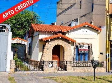 Casa · 70m² · 3 Ambientes · 2 Cocheras · Casa en Venta en Villa Domínico
