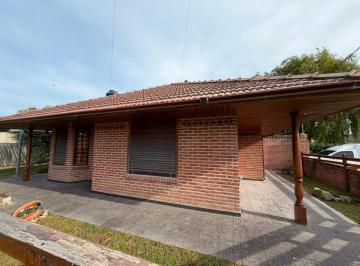 Casa de 4 ambientes, Santa Clara del Mar · Venta Chalet 4 Amb. en Esquina, Santa Clara del Mar