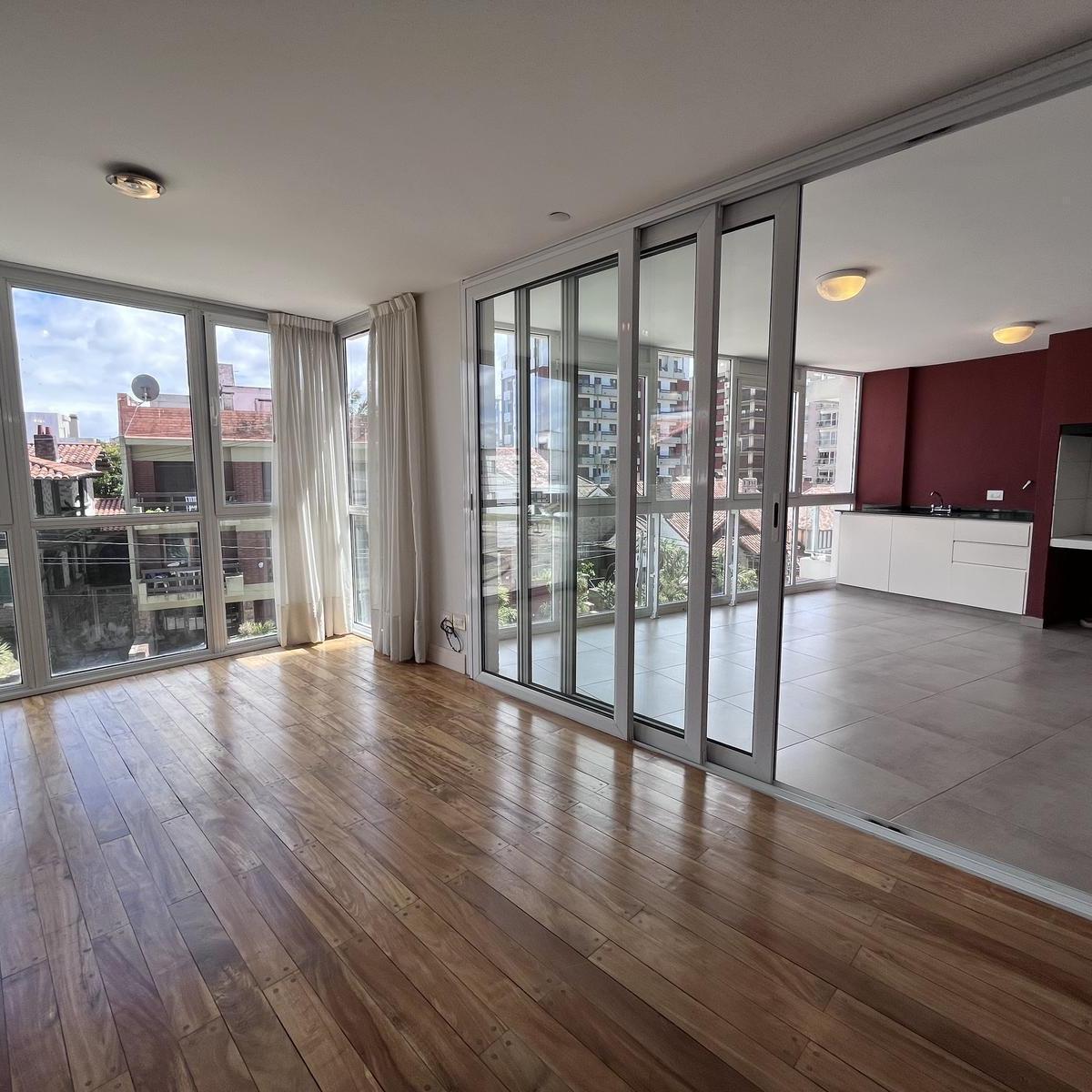 Venta Piso 3 Ambientes CON Vista A Mts. DEL MAR Playa Varese Parrilla Cochera