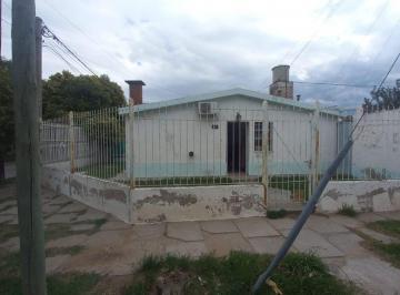 Casa · 58m² · 3 Ambientes · 1 Cochera · Vende Casa Esquina Barrio Nacional - San Luis