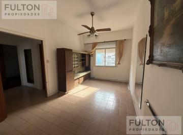 Departamento · 52m² · 4 Ambientes · Departamento en Venta - 4amb - Luminoso en Caballito. Apto Crédito!