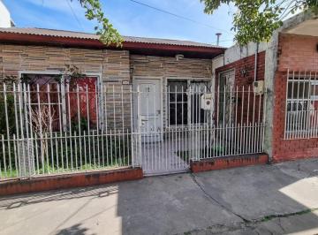 Casa · 70m² · 3 Ambientes · Casa - Quilmes Oeste