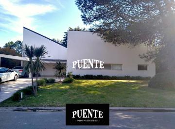 Casa · 200m² · 5 Ambientes · 2 Cocheras · Casa en Venta en Saint Thomas Sur - Toda en Planta Baja