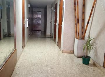 Departamento · 72m² · 5 Ambientes · 1 Cochera · Oportunidad! Departamento 3 Dorm. con Cochera en Barrio Martin